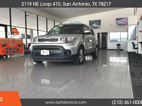 Used 2018 Kia Soul FWD image 37
