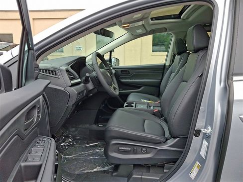 New 2026 Honda Odyssey EX-L image 6