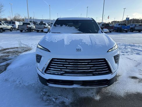 Used 2025 Buick Enclave Preferred image 14