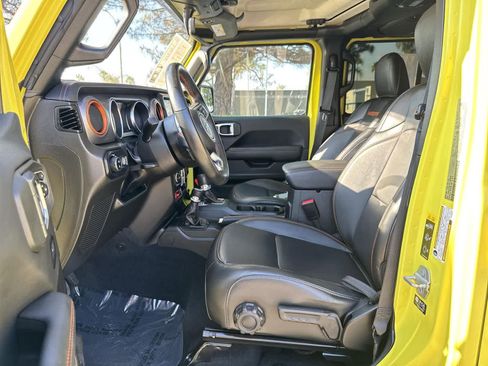 Used 2023 Jeep Gladiator Mojave w/ Cold Weather Group image 21