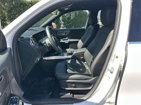 Used 2023 Mercedes-Benz EQB 250+ w/ Exclusive Package image 11