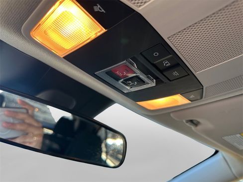 Used 2025 Mitsubishi Eclipse Cross LE image 23