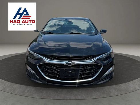 Used 2021 Chevrolet Malibu RS FWD image 2