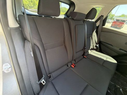 Used 2023 Nissan Rogue S AWD/4WD image 26