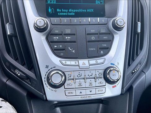 Used 2015 Chevrolet Equinox LS FWD image 13