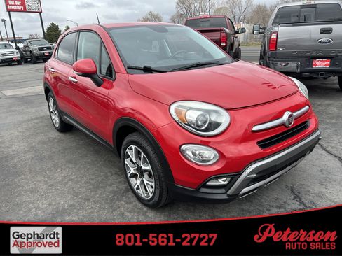 Used 2016 FIAT 500X Trekking image 1