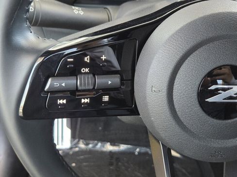 Used 2023 Nissan Z w/ Floor Mat Package (L93) RWD image 23