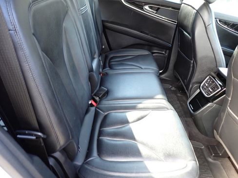 Certified 2023 Lincoln Nautilus AWD w/ Premium Package image 14