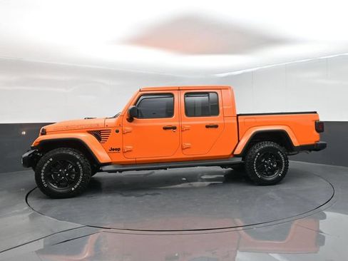 Used 2025 Jeep Gladiator Sport AWD/4WD image 5