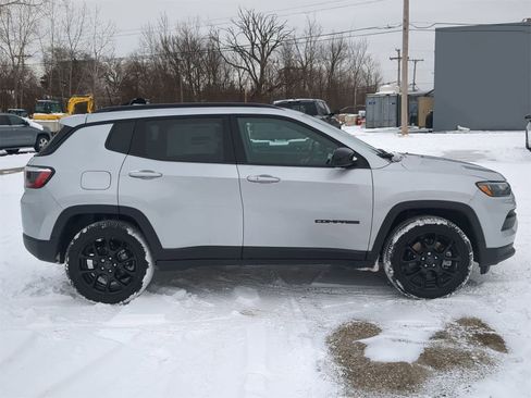 Used 2026 Jeep Compass Latitude w/ Quick Order Package 29K image 15