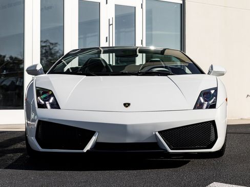 Used 2014 Lamborghini Gallardo LP 550-2 image 3
