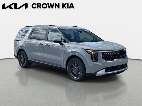 New 2026 Kia Carnival EX image 3