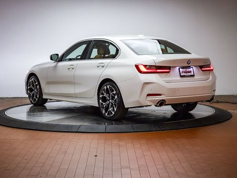 Used 2025 BMW 330i Sedan w/ Convenience Package image 3