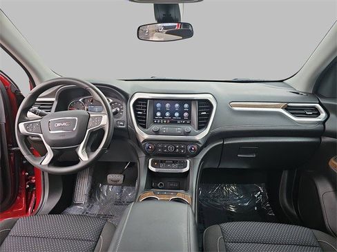 Certified 2023 GMC Acadia SLE w/ Driver Convenience Package image 9
