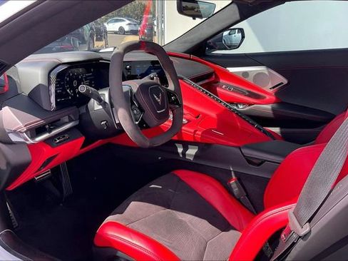 Used 2022 Chevrolet Corvette Stingray Premium Cpe w/ Z51 Performance Package image 13