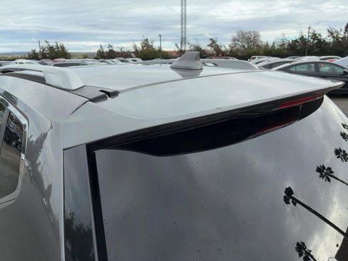 Used 2019 Nissan Rogue SL w/ Premium Package image 9