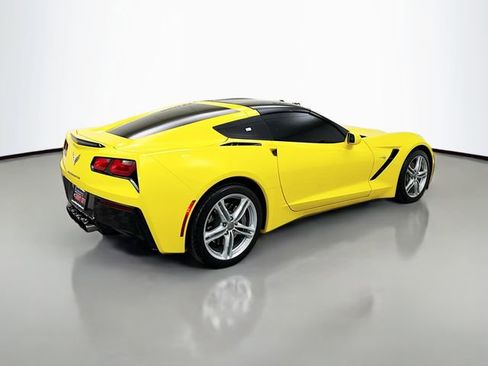 Used 2016 Chevrolet Corvette Stingray Coupe image 9