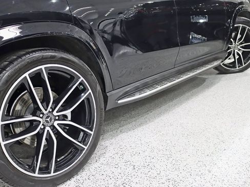 Used 2021 Mercedes-Benz GLS 580 4MATIC image 12