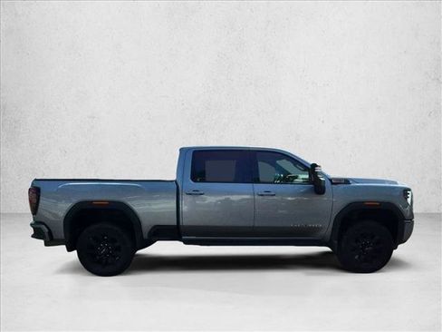 Used 2024 GMC Sierra 2500 AT4 w/ AT4 Premium Plus Package AWD/4WD image 4