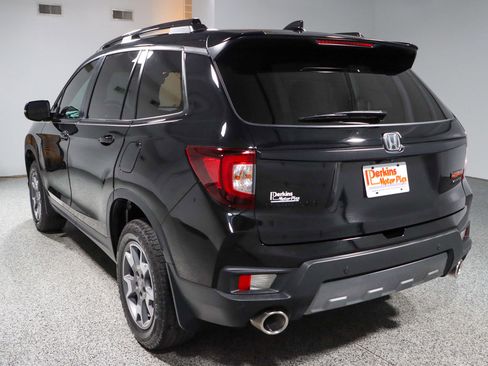 Used 2023 Honda Passport TrailSport image 9