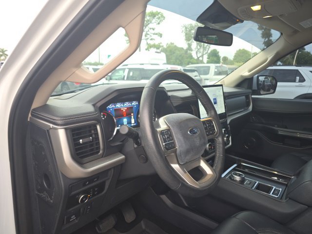 Used 2024 Ford Expedition XLT RWD image 10