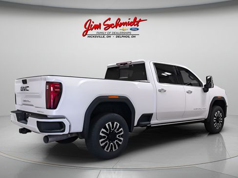 Used 2025 GMC Sierra 2500 Denali Ultimate AWD/4WD image 6