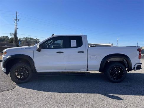 Used 2020 Chevrolet Silverado 1500 Custom w/ Custom Value Package image 6