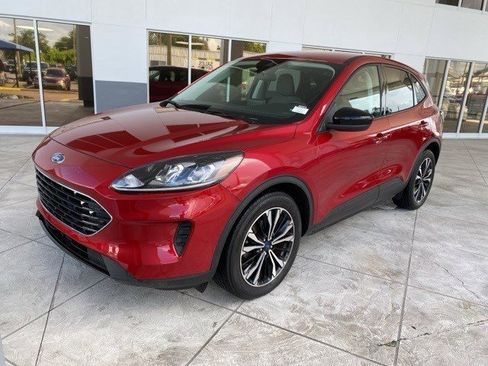 Certified 2022 Ford Escape SE w/ SE Sport Appearance Package image 2