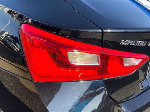 Used 2018 Chevrolet Malibu Premier w/ Premier Sun and Wheel Package image 29
