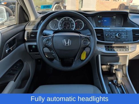 Used 2014 Honda Accord LX image 17