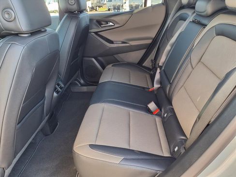 New 2026 Chevrolet Equinox LT w/ Convenience Package II image 7