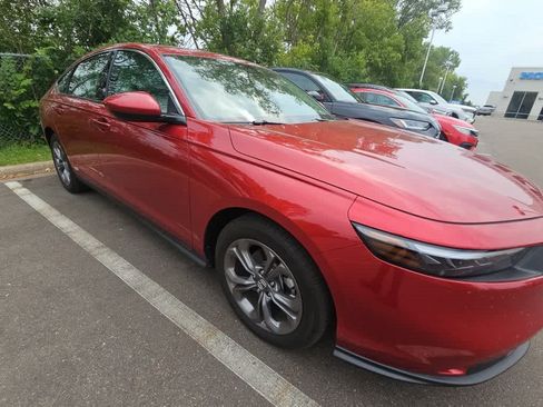 Used 2024 Honda Accord EX image 3