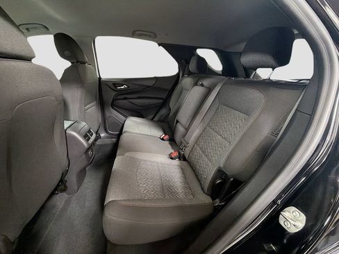 Used 2024 Chevrolet Equinox LT FWD image 19