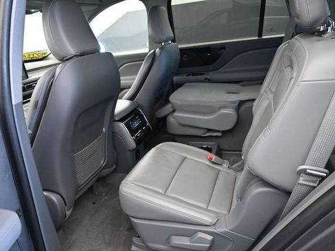 Used 2021 Lincoln Aviator Reserve w/ Equipment Group 208A image 16