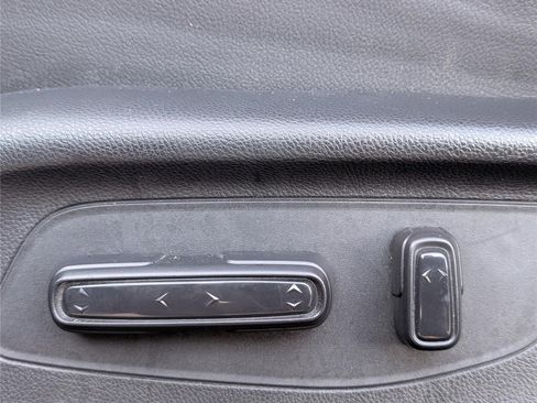 Used 2023 Honda HR-V EX-L image 19