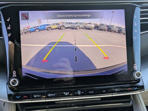 New 2026 Jeep Grand Wagoneer 2WD image 18