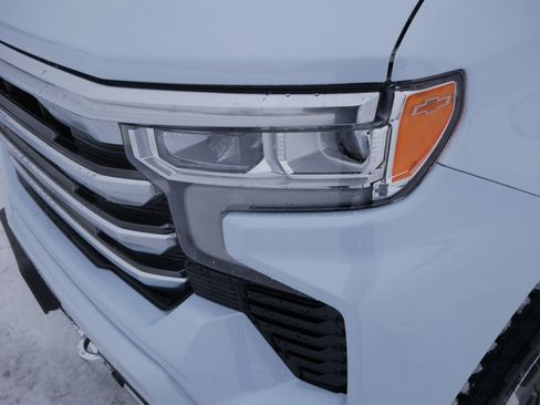 Used 2026 Chevrolet Silverado 1500 High Country w/ Technology Package image 15