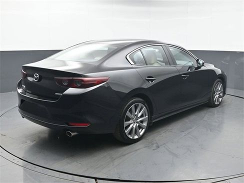 Used 2019 MAZDA MAZDA3 Sedan image 5