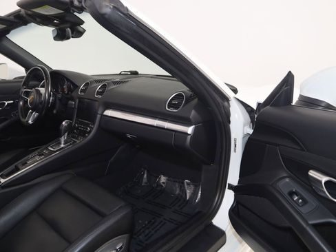 Used 2017 Porsche 718 Boxster S RWD image 56