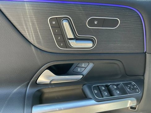 Certified 2026 Mercedes-Benz GLB 250 4MATIC image 17