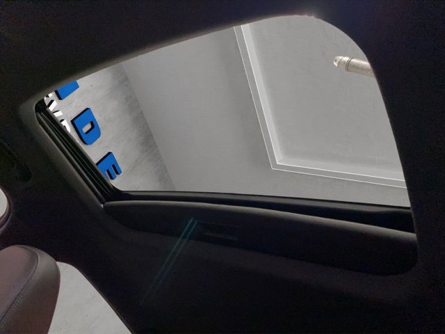 Used 2025 Chevrolet Trax RS w/ Sunroof Package FWD image 4