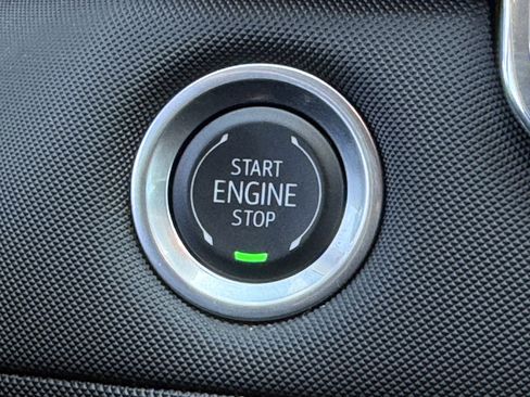 Used 2024 Chevrolet Colorado Z71 w/ Z71 Convenience Package 2 image 23