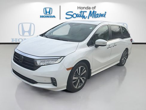Used 2023 Honda Odyssey Touring image 3