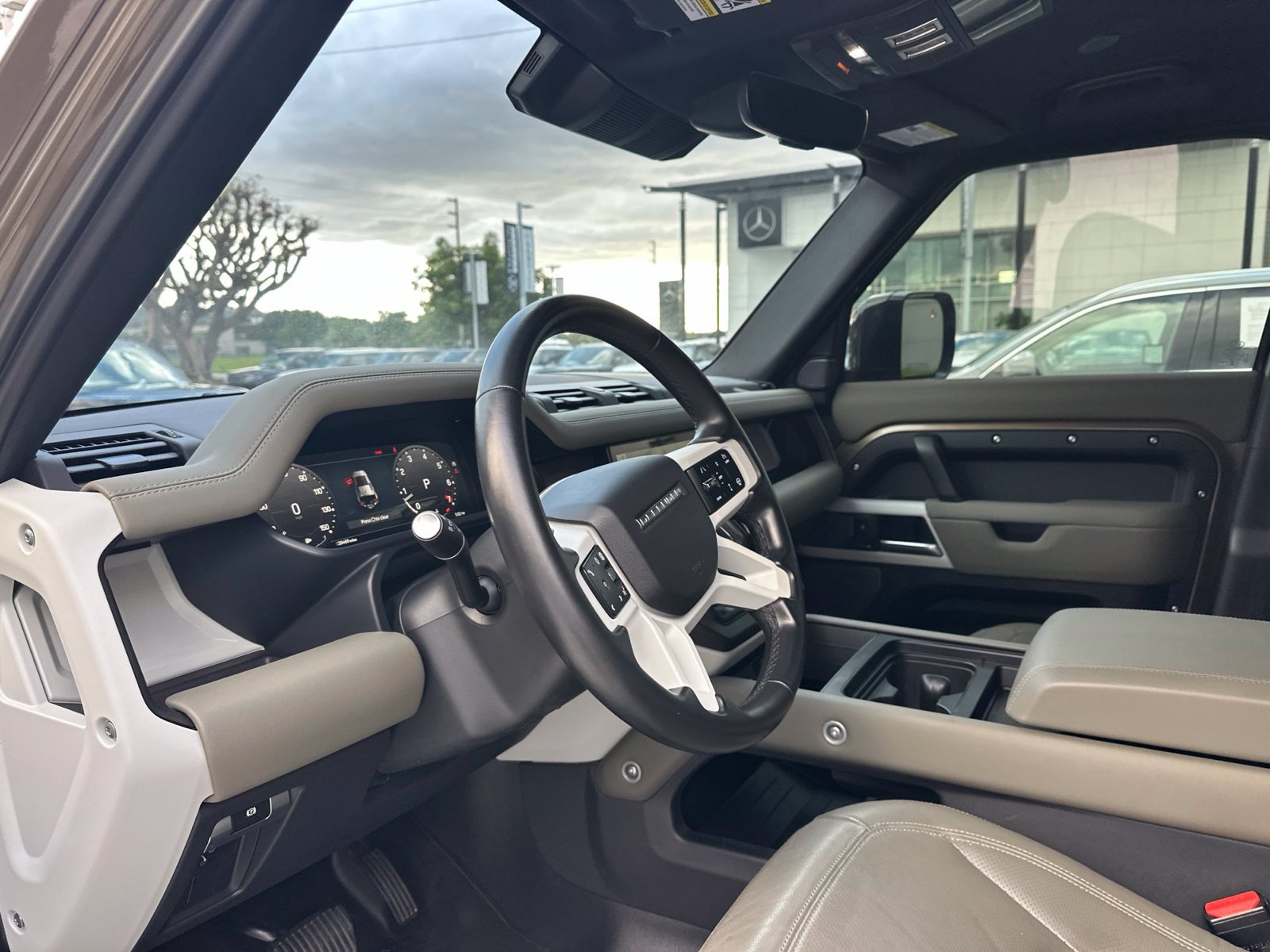 Used 2024 Land Rover Defender 110 S AWD/4WD image 8