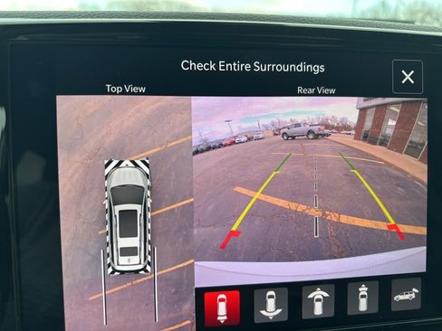 New 2026 Chrysler Pacifica Select image 41