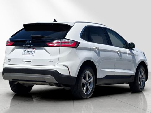 Used 2022 Ford Edge SEL w/ Convenience Package AWD/4WD image 4