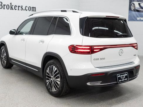 Used 2025 Mercedes-Benz EQB 300 4MATIC w/ Driver Assistance Package image 6