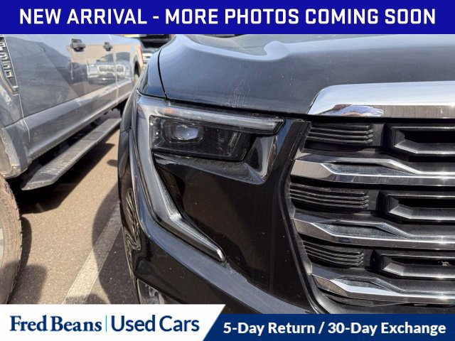 Used 2026 GMC Acadia Elevation w/ Elevation Premium Package FWD image 16