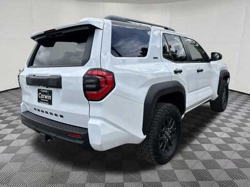 Used 2025 Toyota 4Runner SR5 AWD/4WD image 8