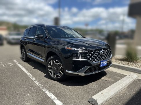 Used 2023 Hyundai Santa Fe Limited AWD/4WD image 2